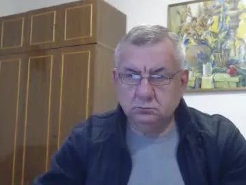 Freechat machomale3 on Chaturbate