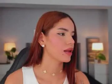 Freechat madie_collins7 on Chaturbate