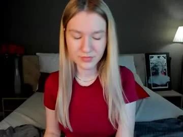 mariel_brown — GOAL: sexy dance with topless [100 tokens remaining] Welcome to my room! Let's try to get bloomed by today #feet #blonde #german #bigass #bigboobs