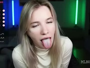 Freechat mel_collins on Chaturbate