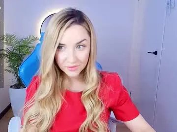 Freechat mi1a_ on Chaturbate