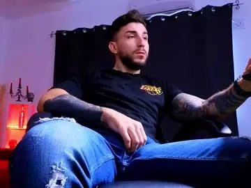 Freechat mightyaaron on Chaturbate