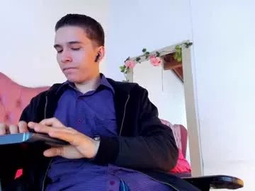 Freechat mike_256 on Chaturbate