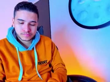 Freechat mike_256 on Chaturbate