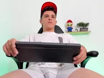 mikecooper_ on Chaturbate