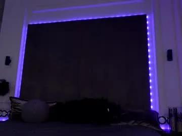 Freechat miladenver on Chaturbate