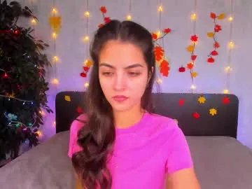 Freechat milana_crystal_ on Chaturbate