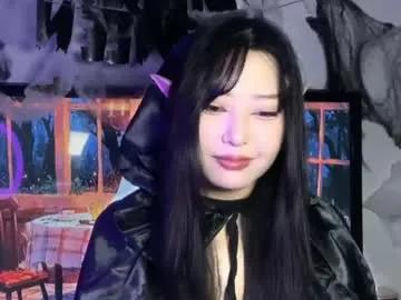 Freechat mirafloat on Chaturbate