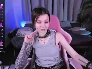 miravelle on Chaturbate