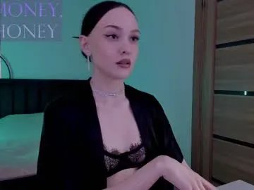 Away mistress_mialibra on Chaturbate