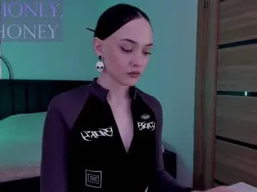 Away mistress_mialibra on Chaturbate