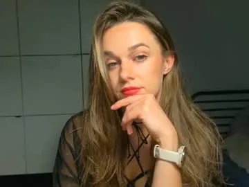 Freechat mmminnie on Chaturbate