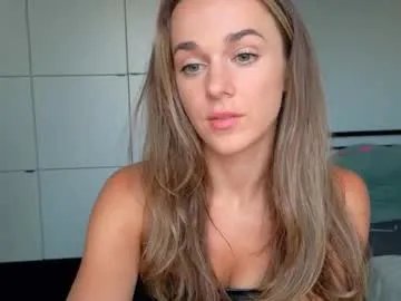 Freechat mmminnie on Chaturbate