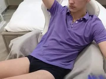 Freechat moonlinskinn on Chaturbate