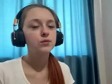 Freechat mozelleberendt on Chaturbate