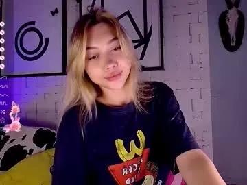 mynameisnikki_ on Chaturbate