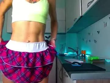 Freechat nally_ferrari on Chaturbate
