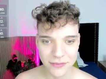 Freechat naughty_twink_ on Chaturbate