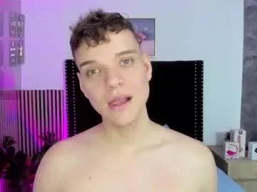 Freechat naughty_twink_ on Chaturbate