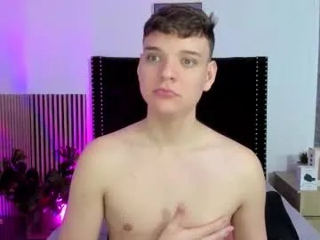 Freechat naughty_twink_ on Chaturbate