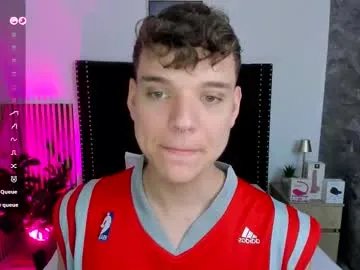 Freechat naughty_twink_ on Chaturbate