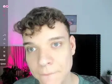 Freechat naughty_twink_ on Chaturbate