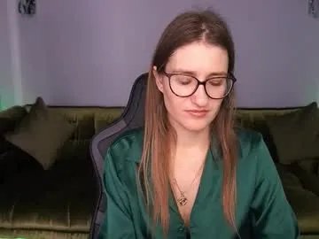 Freechat naughtynursevibe on Chaturbate