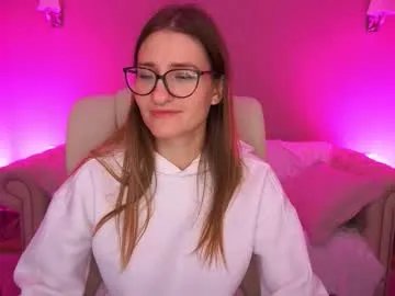 Freechat naughtynursevibe on Chaturbate