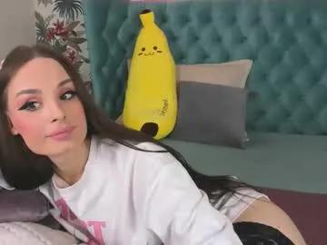 Freechat naughtyylory on Chaturbate