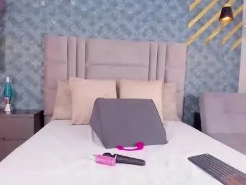 Freechat niiamoore_ on Chaturbate