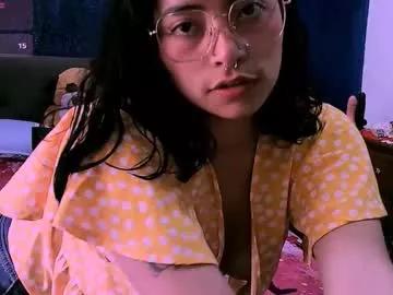 ninayellow — GOAL: Squirt [685 tokens remaining]  #hairy #hairyarmpits #glasses #cute #pvt