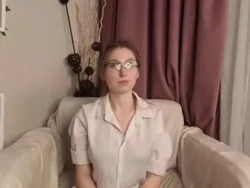 oliviavele on Chaturbate