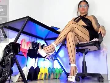 Freechat orianaflores on Chaturbate