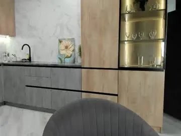 Freechat paradi_se on Chaturbate