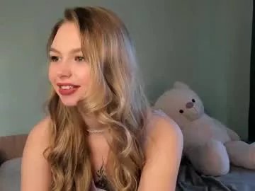 Freechat peek_in_my_window on Chaturbate
