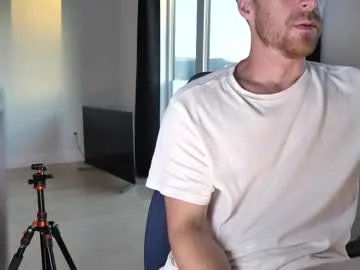 peterparkerrxox on Chaturbate 