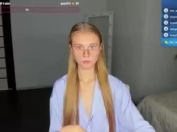 phoebepaw — Welcome to my room! Let's enjoy the rest of the moments together. - Goal: Take off your top [31 tokens left] #skinny #young #squirt #blonde #smalltits