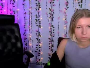 Freechat pure_radiance on Chaturbate