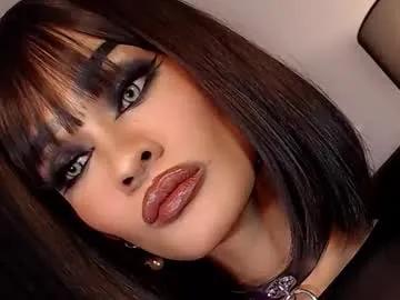 queenvalentinats on Chaturbate 