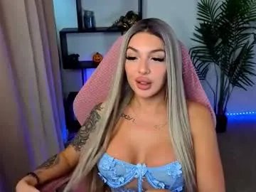 Freechat raven_inkk on Chaturbate