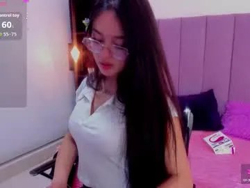 raven_loove — GOAL: Sexy Dance [240 tokens remaining] Welcome to my room! #18 #new #teen #natural #daddy
