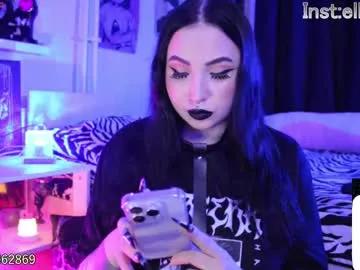 razor_claw on Chaturbate