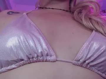 reiko_doll on Chaturbate