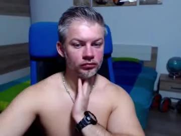 robbyshawz — Hi there!50 tokens for a flash or request!At goal,the top 2 tippers win a cumshow password! #muscle #master #dirty #bigcock #feet