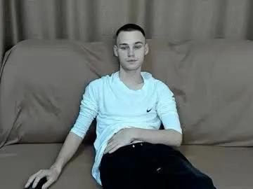 Freechat robert10211 on Chaturbate