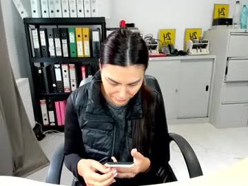 Freechat sassytiff on Chaturbate