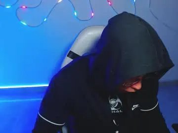 Freechat sebastian_025 on Chaturbate