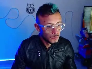 Freechat sebastian_025 on Chaturbate