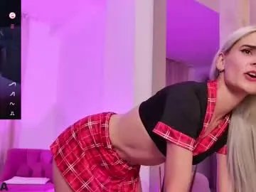 Freechat selenadaze on Chaturbate