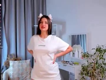 sharlenehannon — My goal:  add oil on my tits  | Hi friends, I'm Bella, very happy to be here with you #new #bigboobs #natural #bigass #18 [70 tokens remaining]